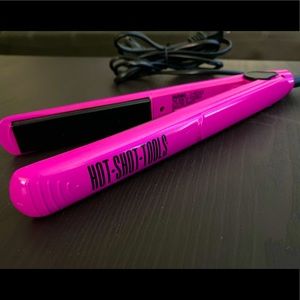 HOT•SHOT•TOOLS Helen of Troy 1” Flat Iron